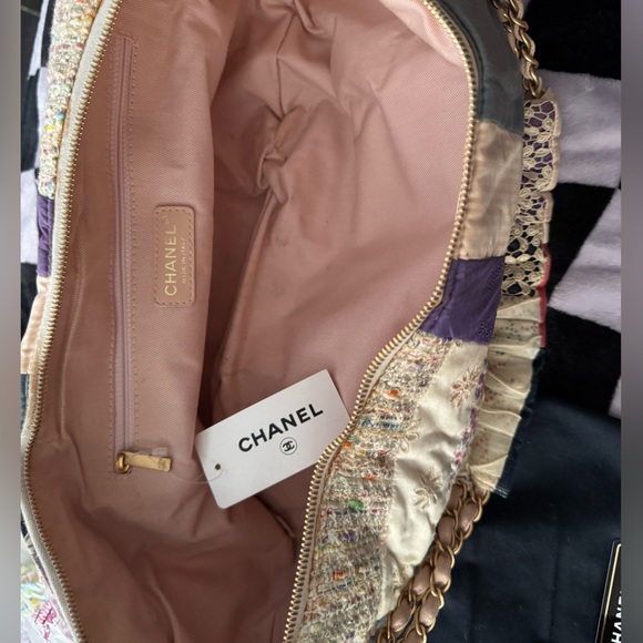 COPY - Multi colored vintage Chanel purse - Picture 3 of 4